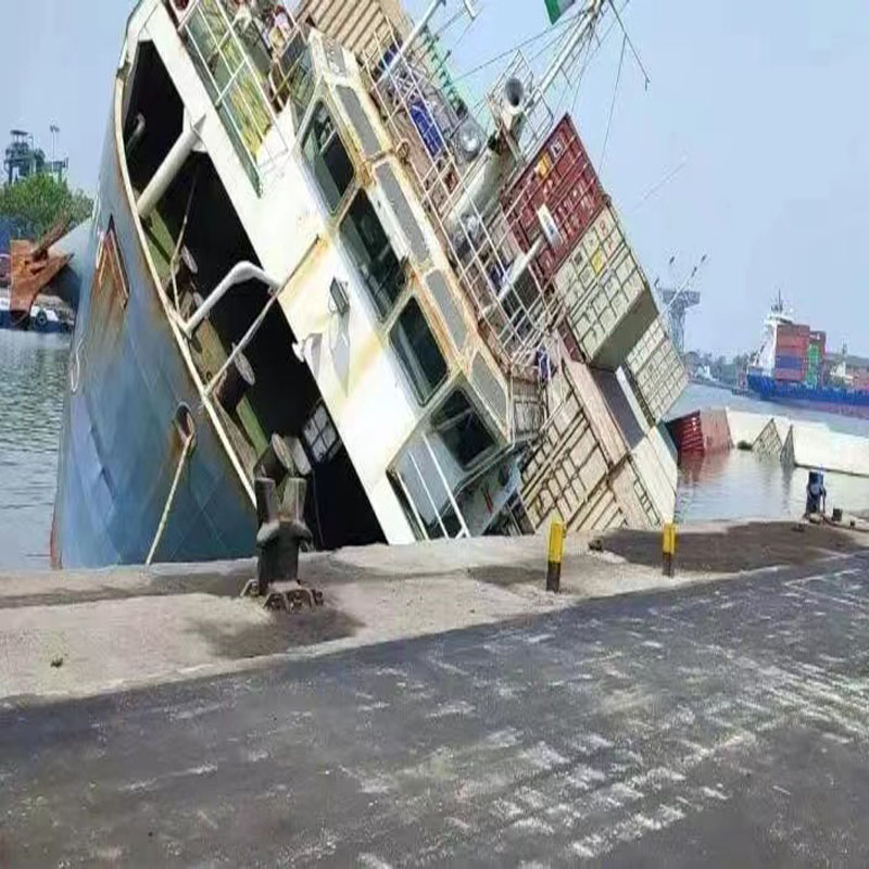 Maersk উত্তর প্রশান্ত মহাসাগরে 90টি বাক্স হারিয়েছে, কিছু হ্যাজমাট সহ